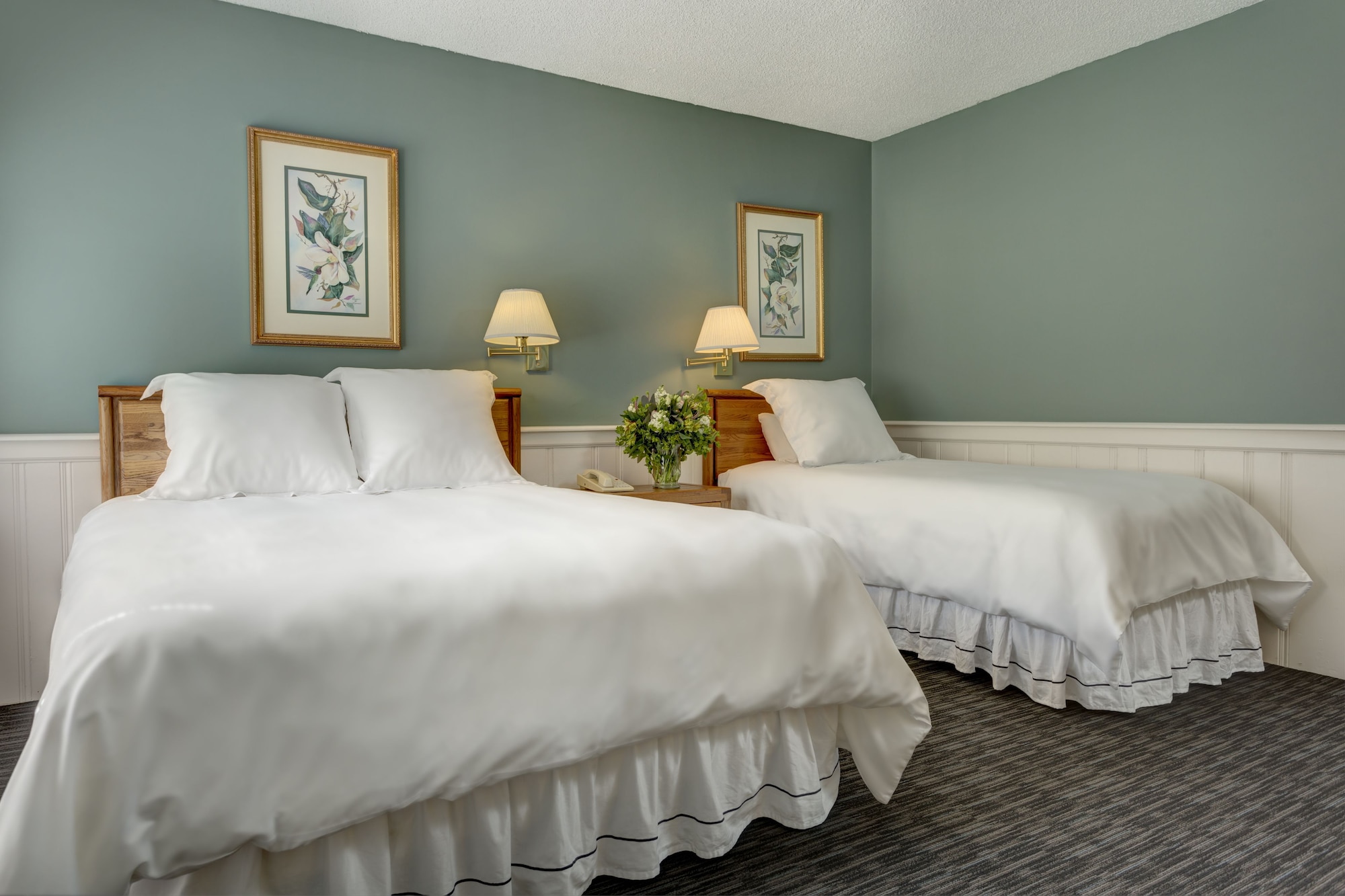 Edelweiss, Chalet, 2 Queen Beds, Living Area