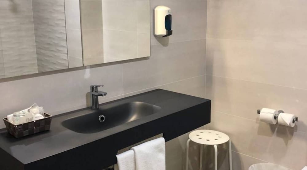 Marques de Santillana Hotel 58/60