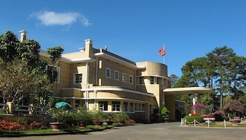 Starhill Hotel 4/54