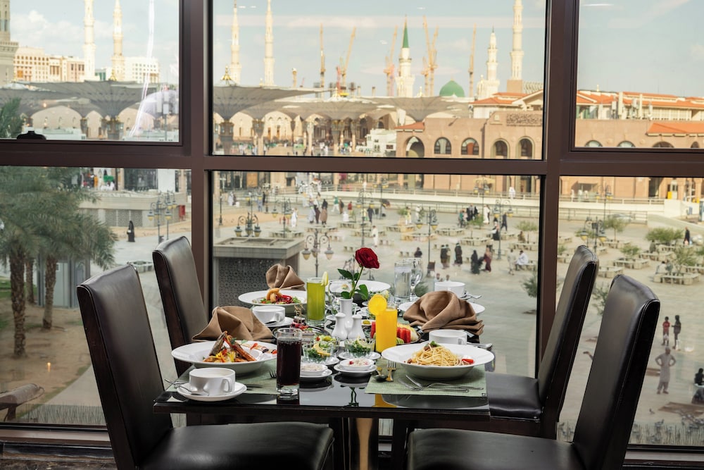 شركة طيبة المدينة الفندقية(Millennium Taiba Hotel) 63/77