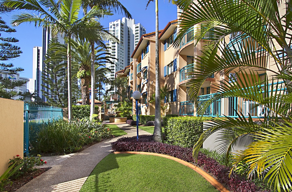 Aruba Surf Resort 60/69