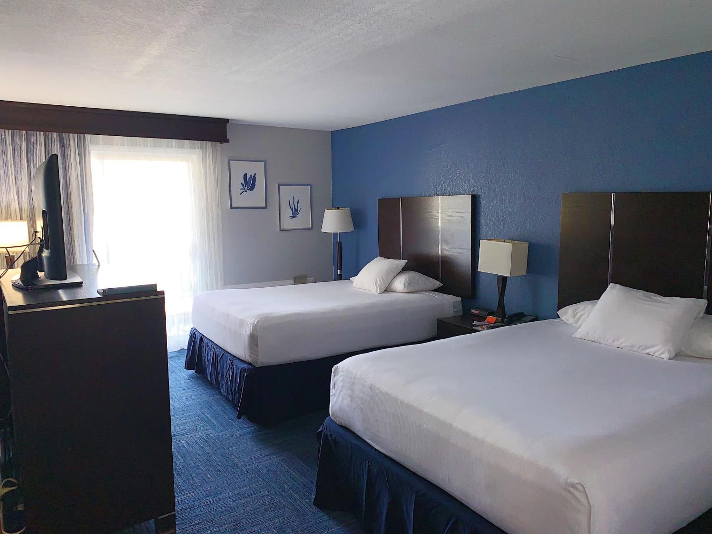 Deluxe, 2 Queen Beds