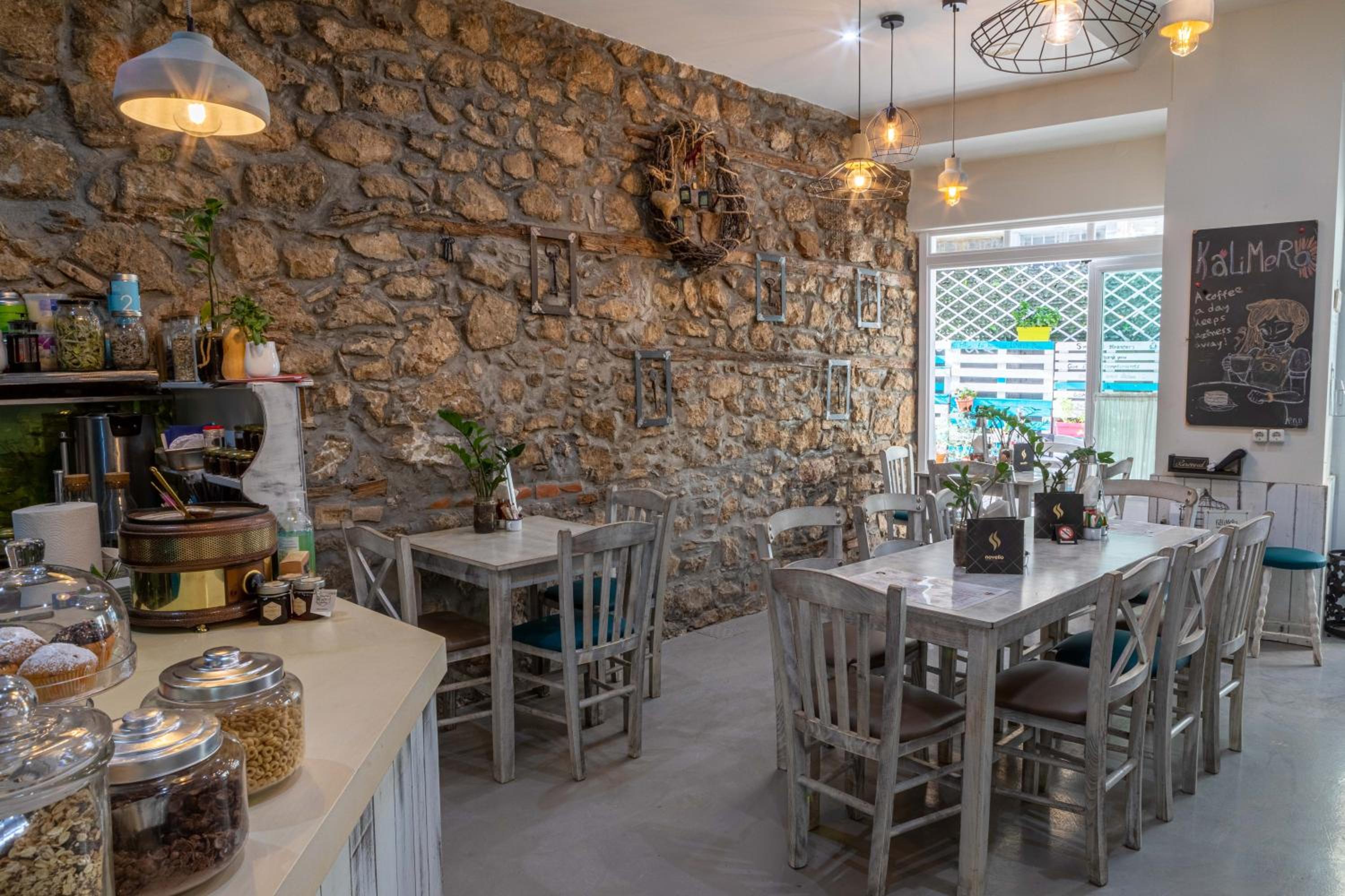 Althaia Pension 23/27
