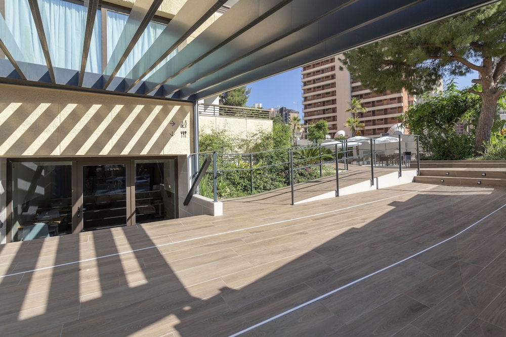 Halley Hotel & Apartments Affiliated by Melia 26/36