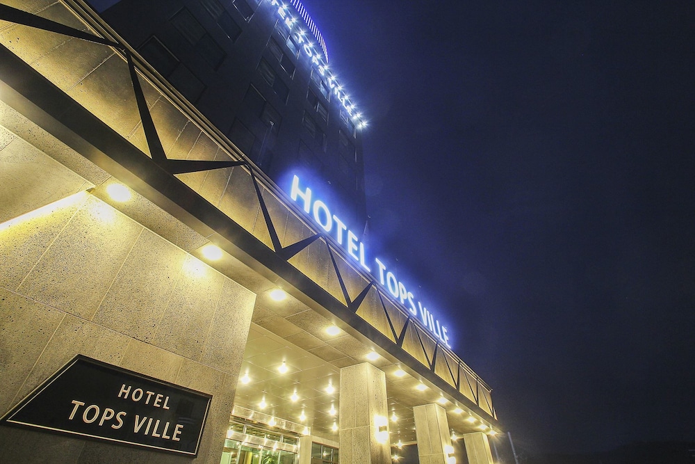 Hotel Tops Ville 2/43