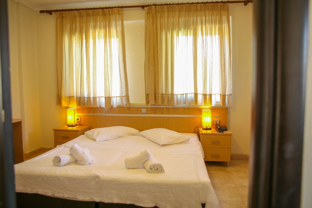 Elani Bay Resort 10/50