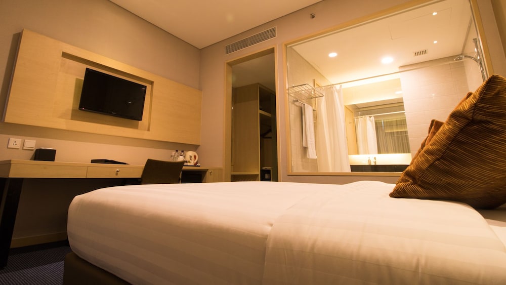 Gtv Hotel And Service Apartment 16/54