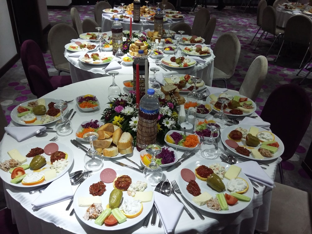 Hande Hotel 50/60