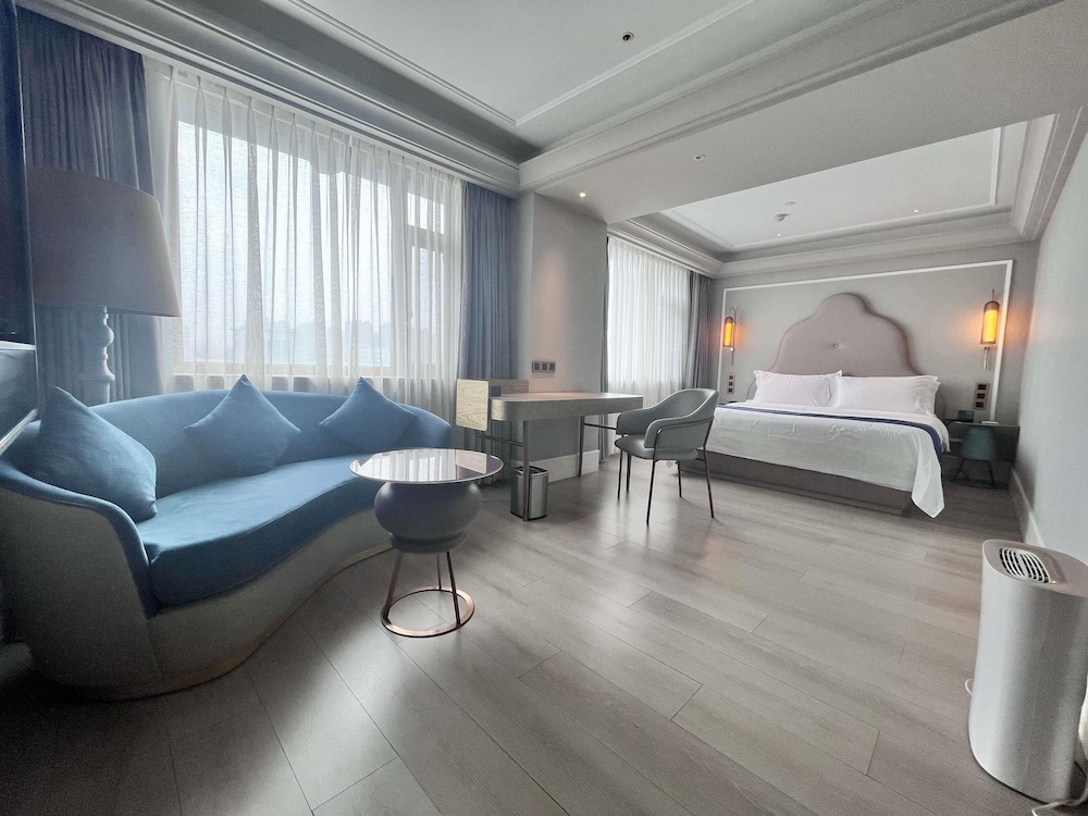 Mercure Harbin Hexing Road 32/48