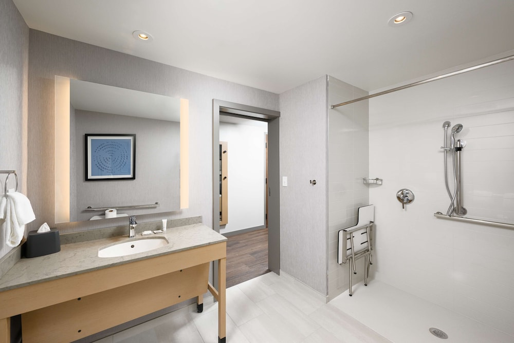 Hyatt Place Albany 26/29