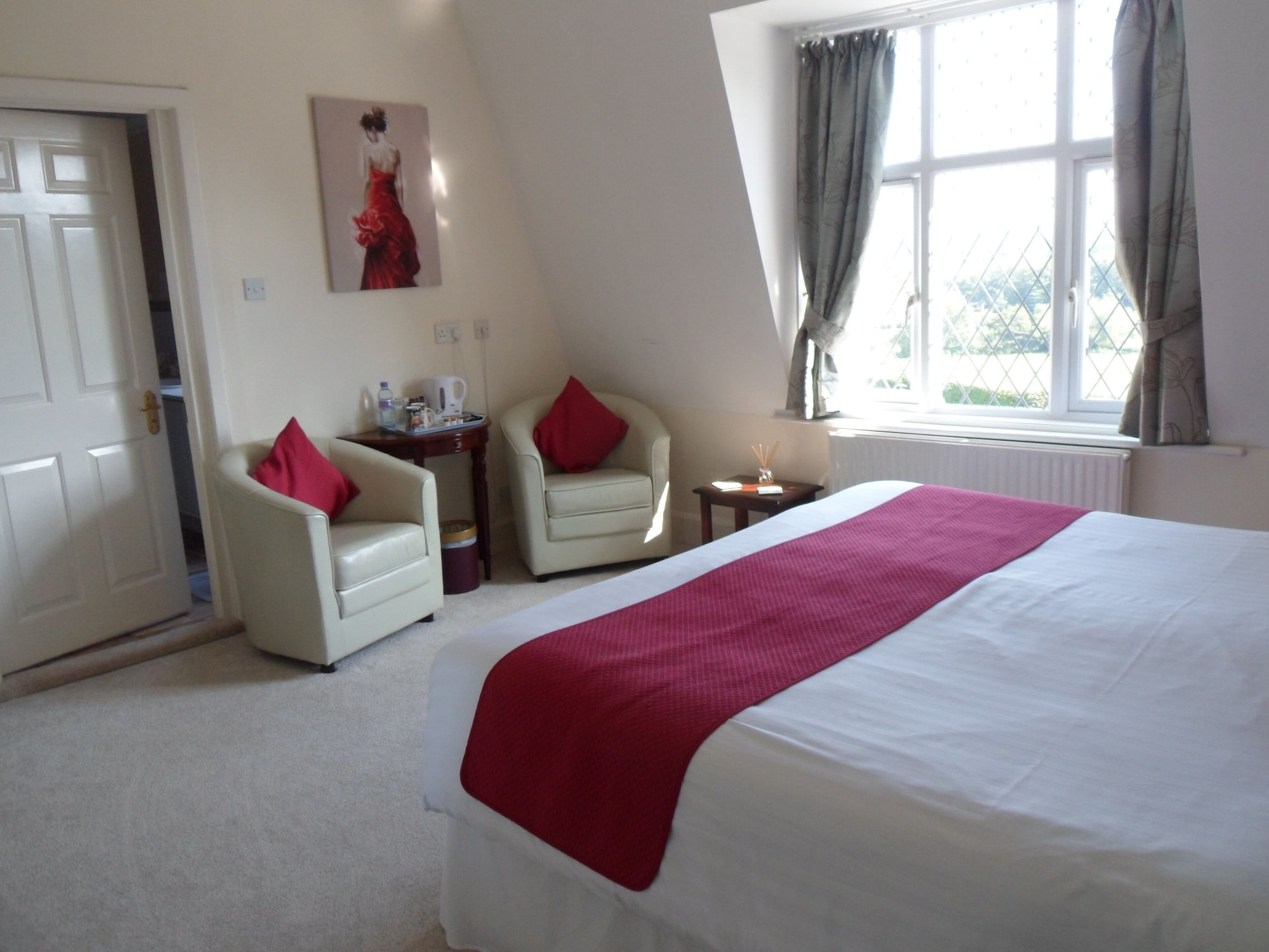 Deluxe, King Bed