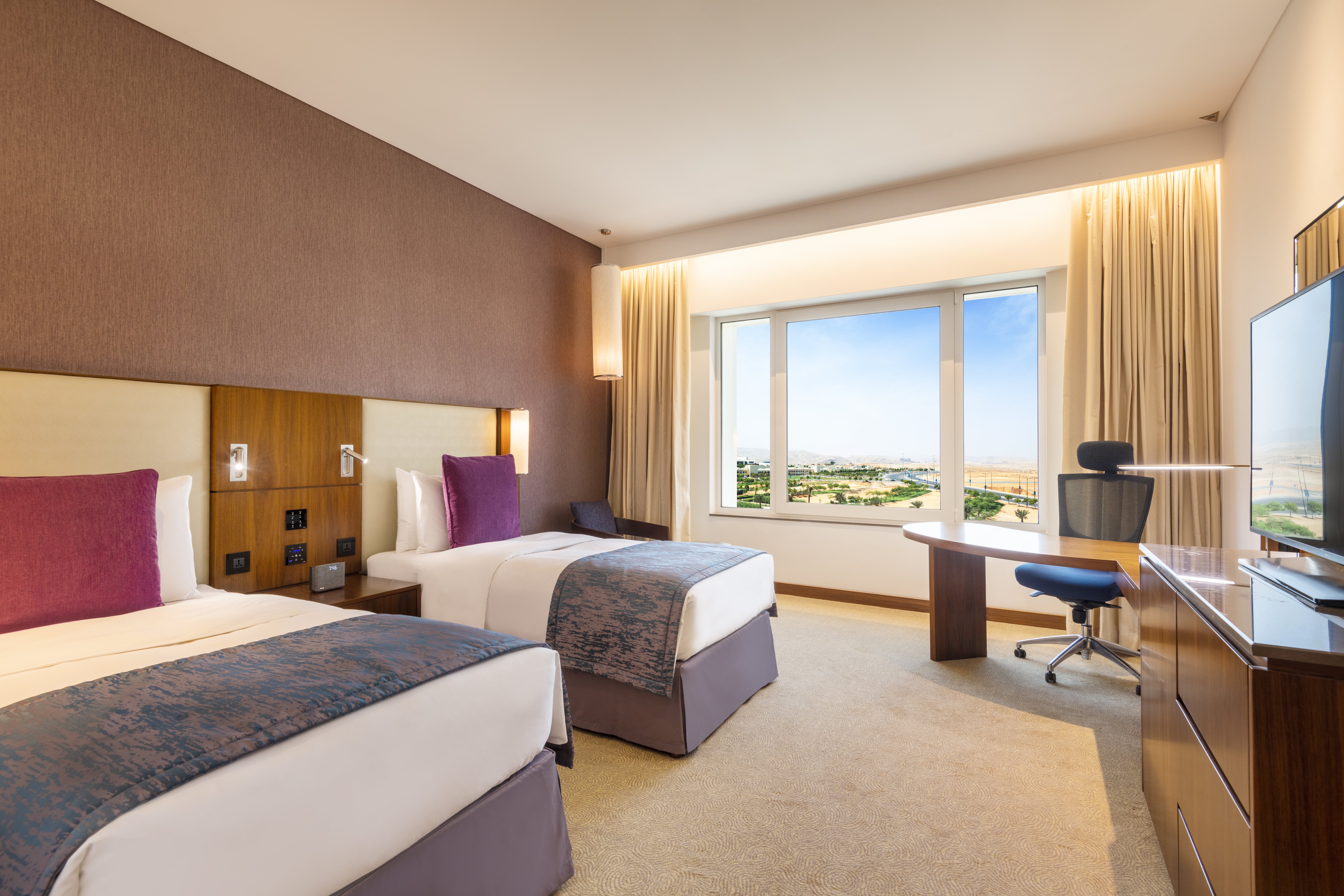 Crowne Plaza Muscat Oman Convention and Exhibition Centre (OCEC) 25/76