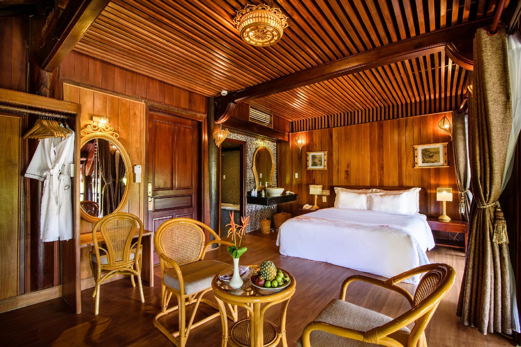 Duplex, Villa, King and Twin Beds, with Pool