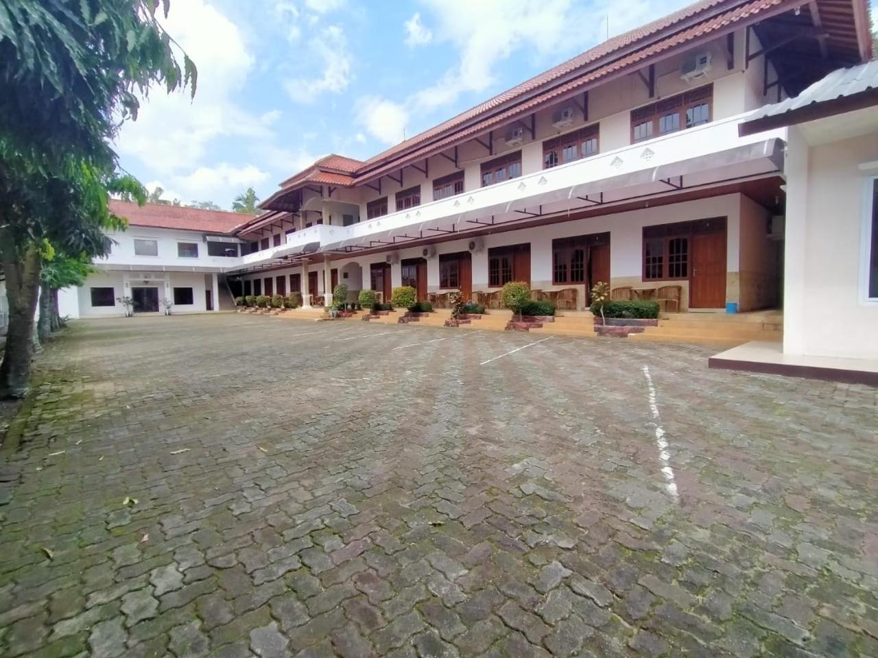 Grand Mutiara Hotel Puncak 2/28