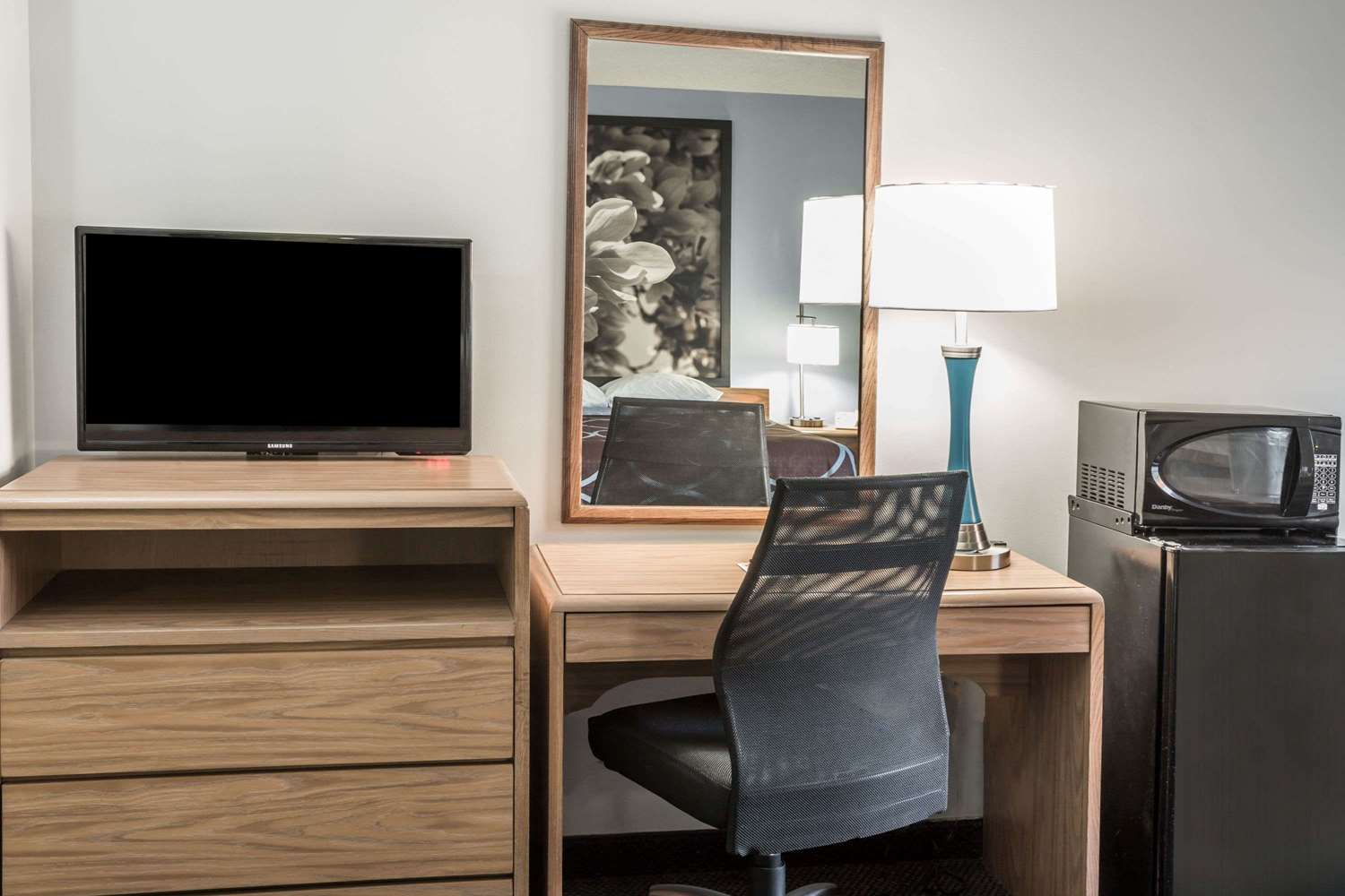 Super 8 By Wyndham Valdosta Conf Center Area 27/37