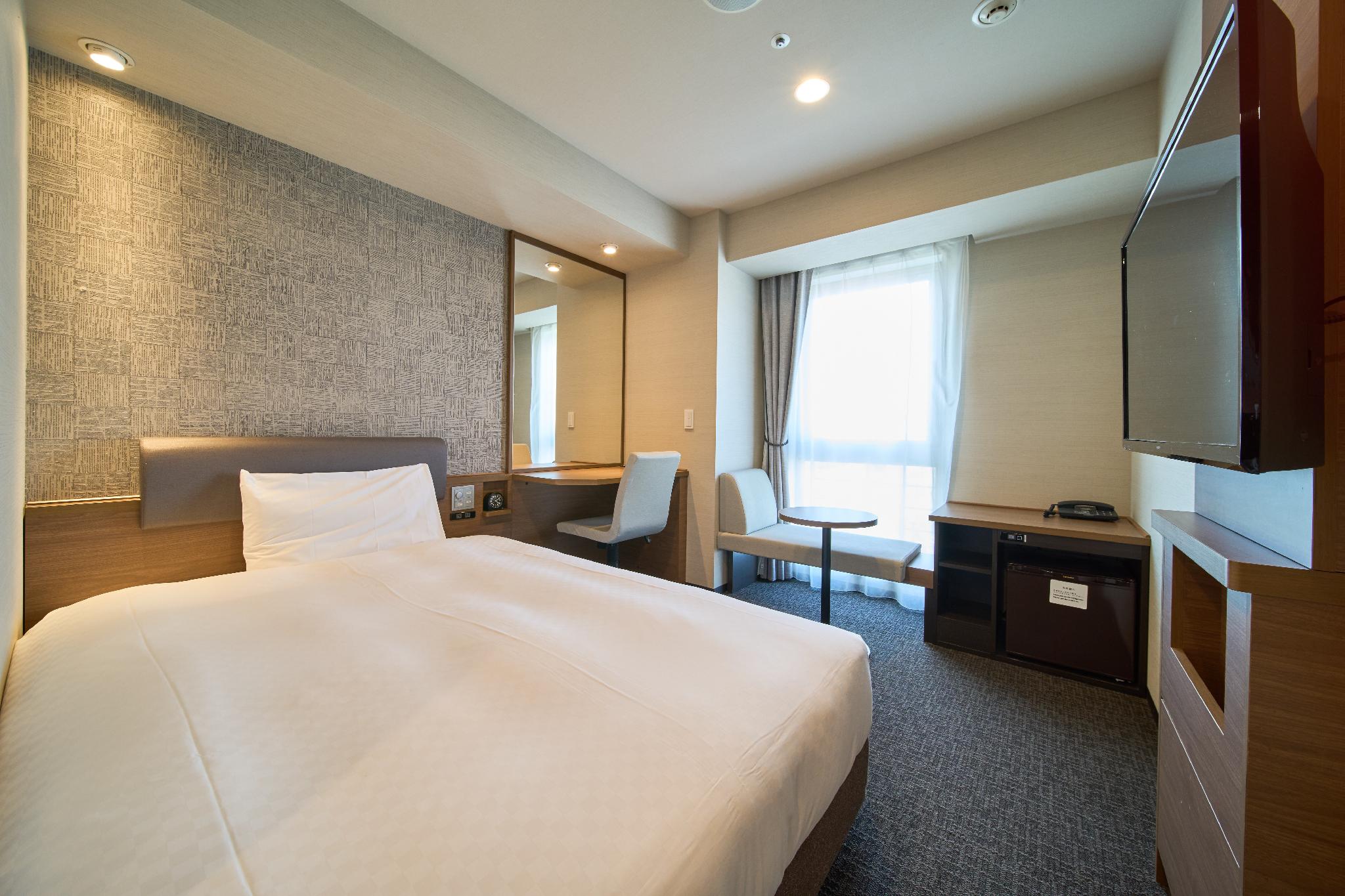 Room, Double Bed, Sofa