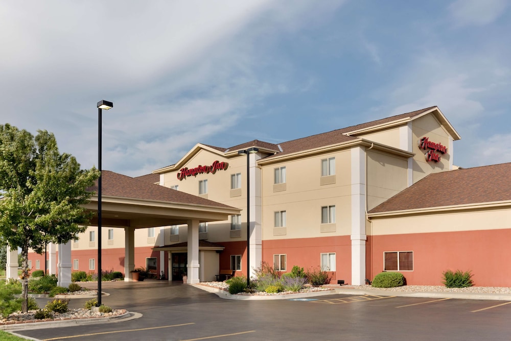 Summit Suites 27/34