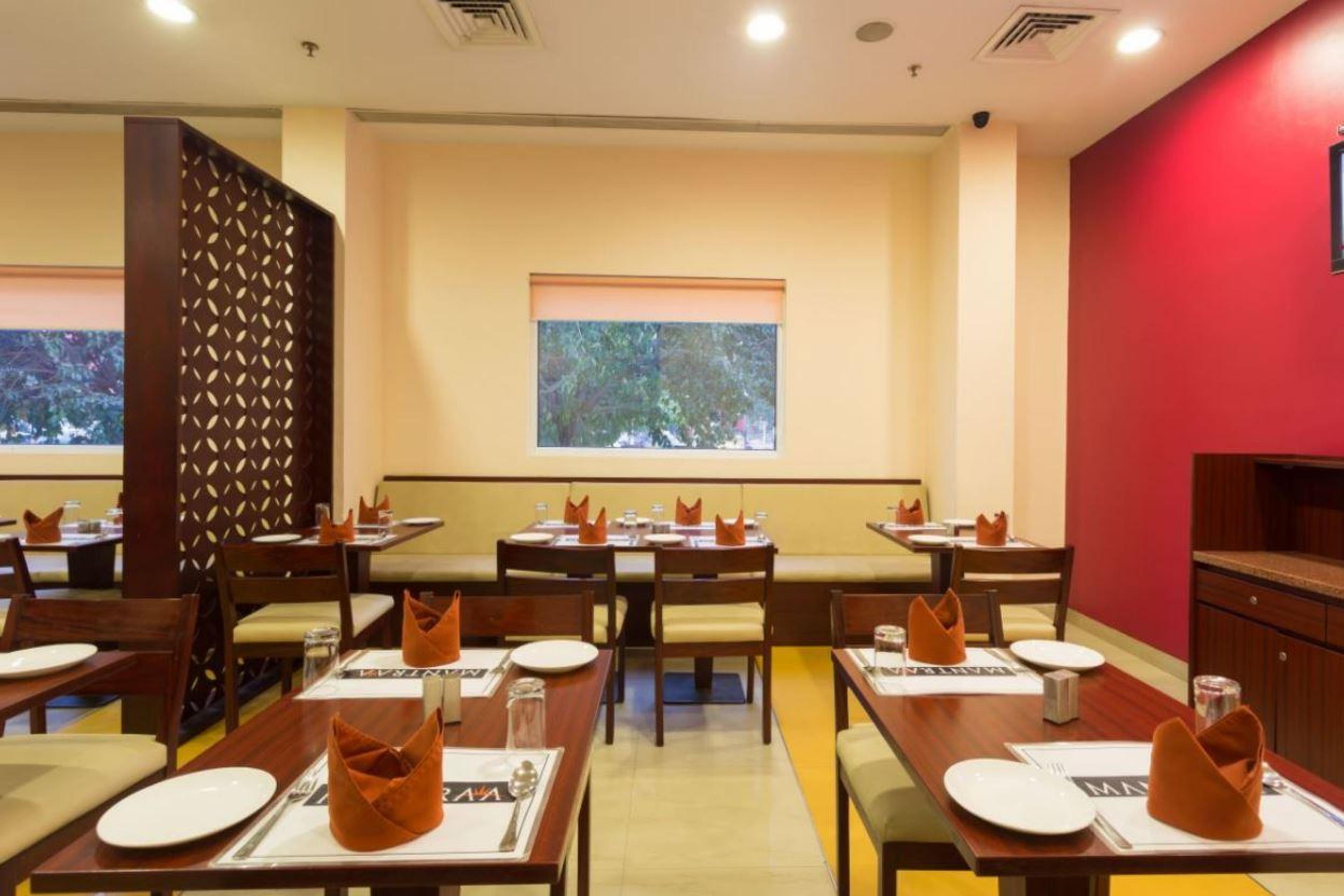 Ginger Noida City Center 23/26