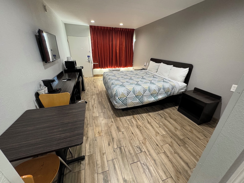 Motel6 Englewood, FL 25/64