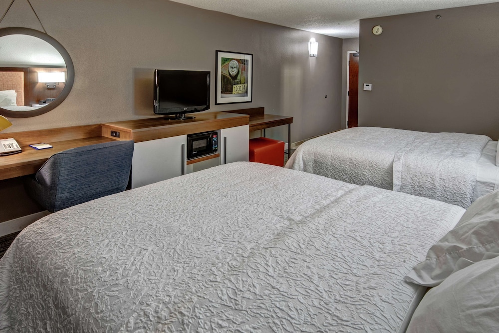 Hampton Inn Tullahoma 10/38
