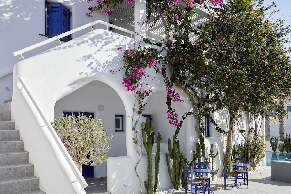 Kouros Village Hotel Adults Only 12/71