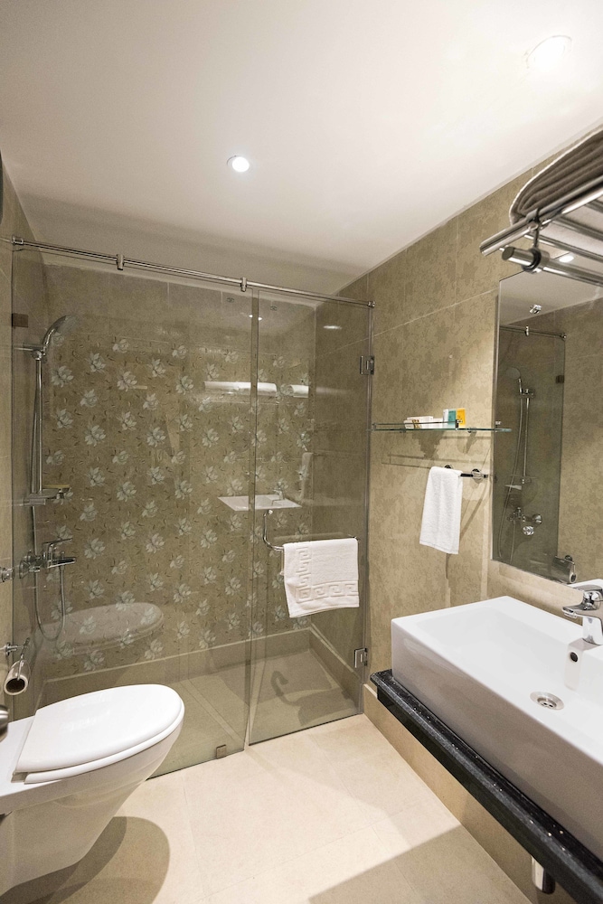 Regenta Inn Larica Ct 23/68