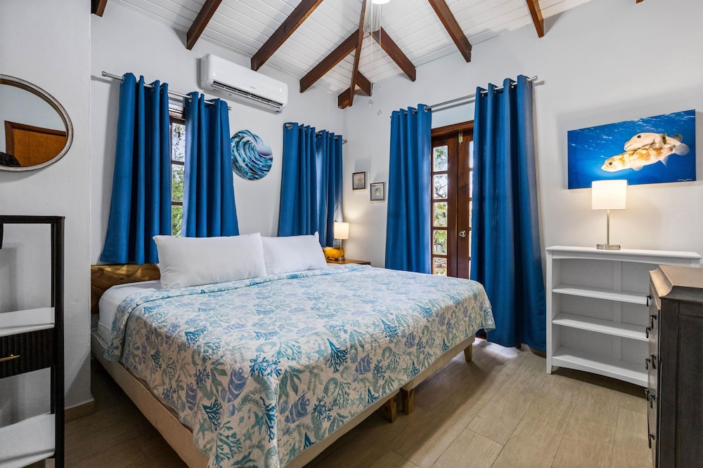 Captain Don's Habitat Bonaire, BW Signature Collection 10/50