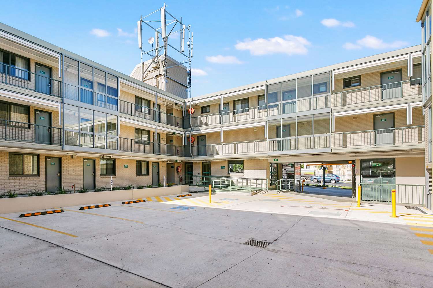Quality Inn Sunshine Haberfield 25/31