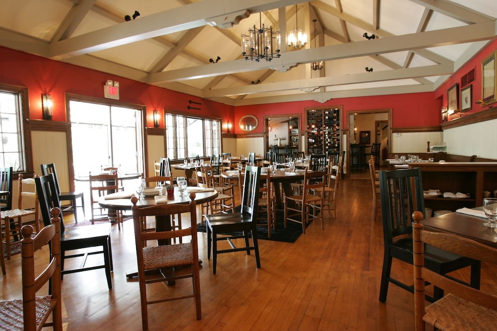 Springside Inn 32/44
