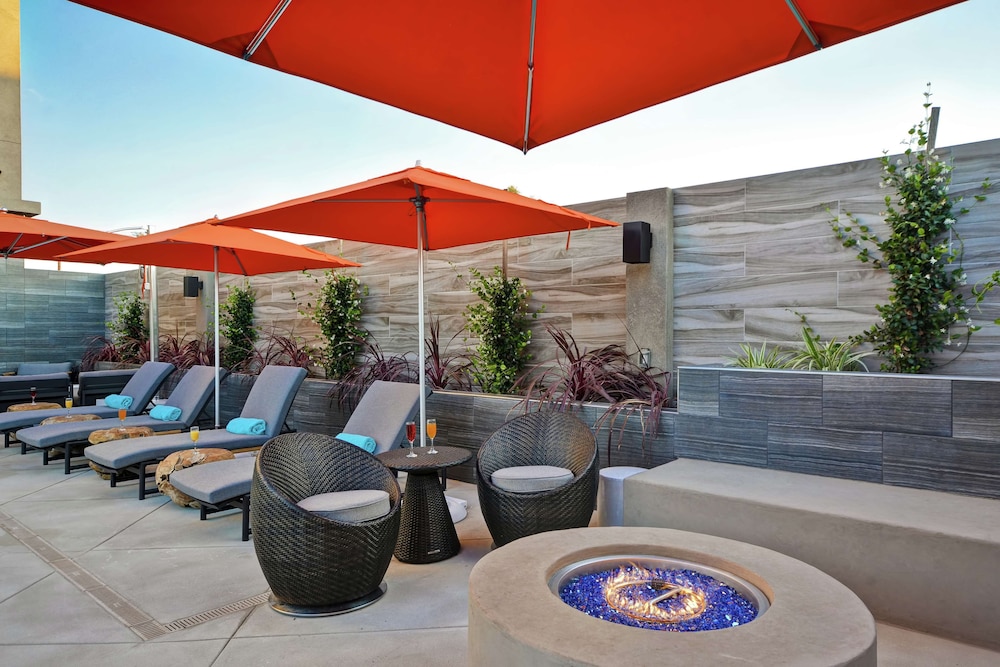 Hampton Inn And Suites Los Angeles Burbank Airport 38/42