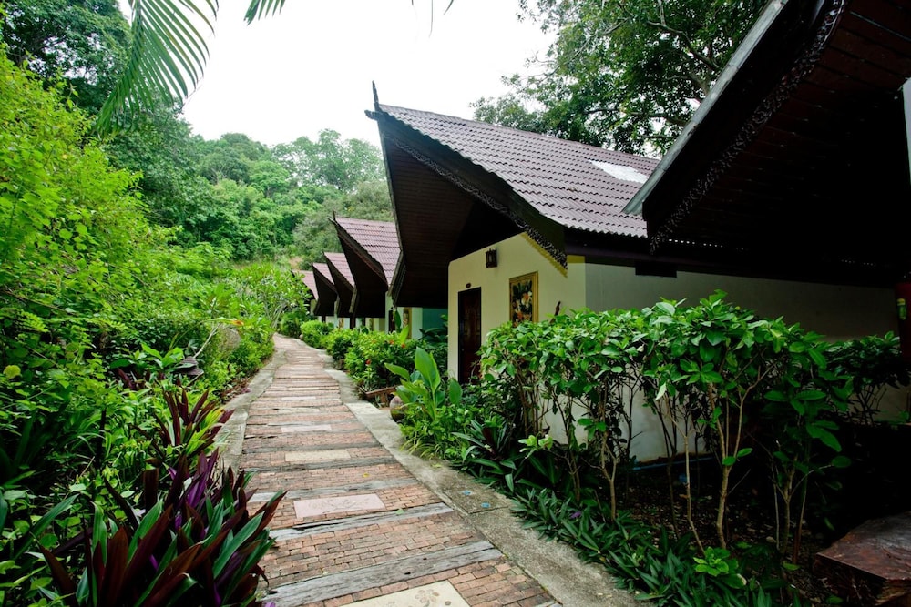 Paradise Pearl Bungalow 66/72