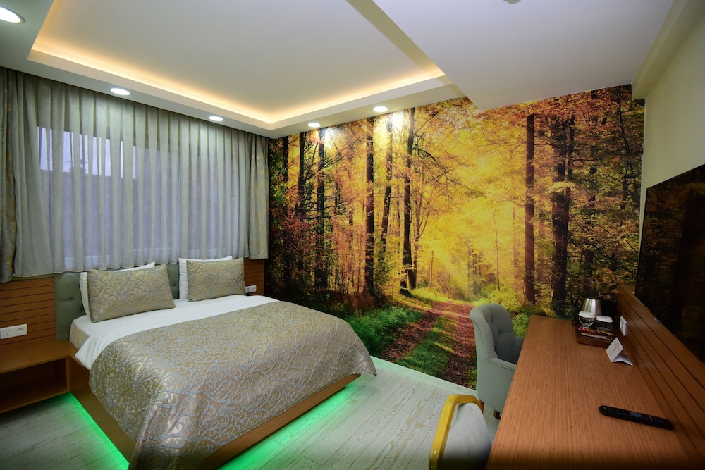 Quantum Hotel 24/92