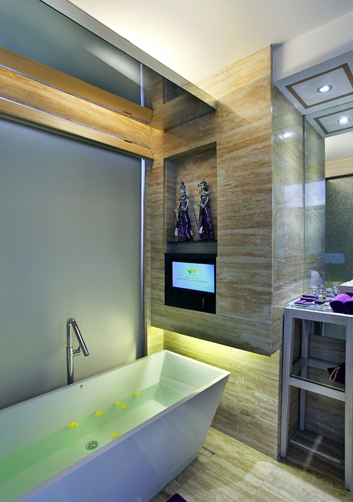 Grand Mega Resort And Spa Bali 10/61