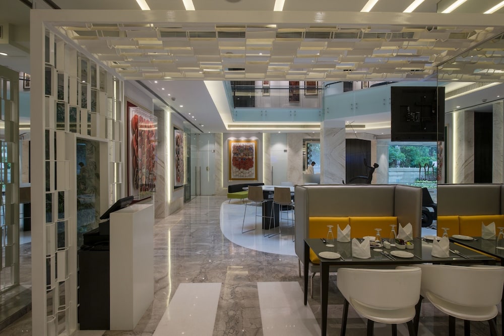 Eastin Residences Vadodara Apartment Hotel 8/35