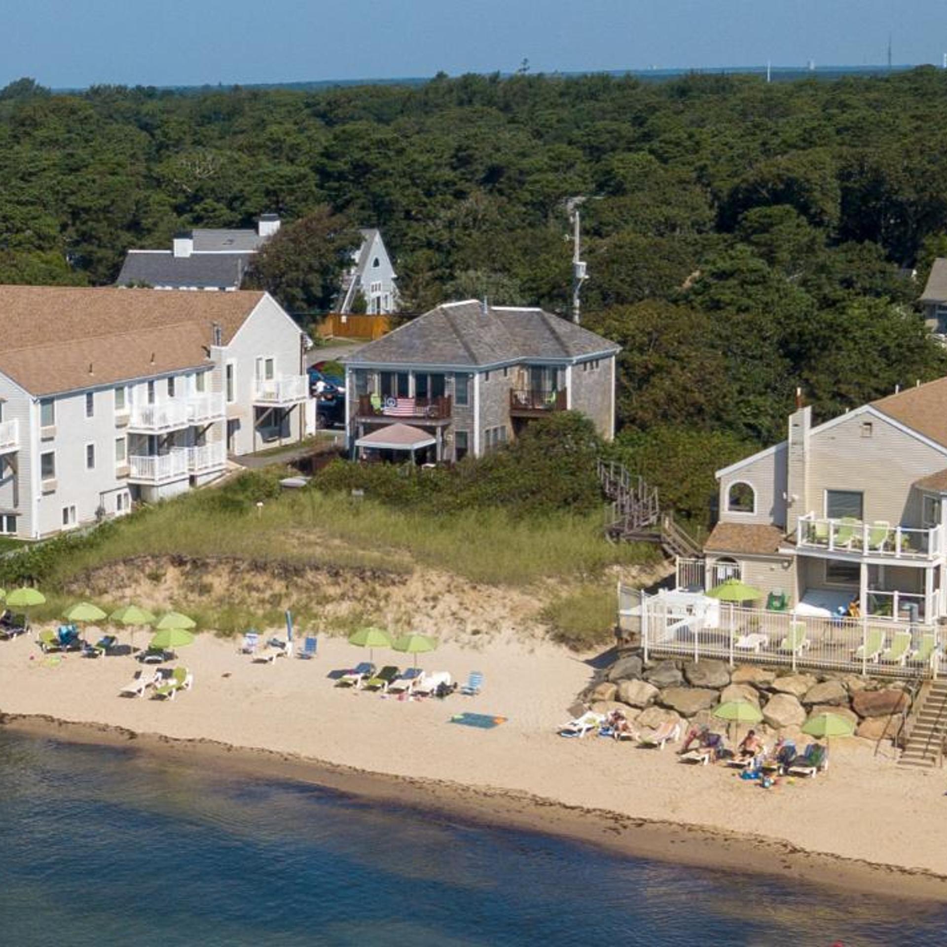 The Corsair & Cross Rip Oceanfront Hotel 43/50