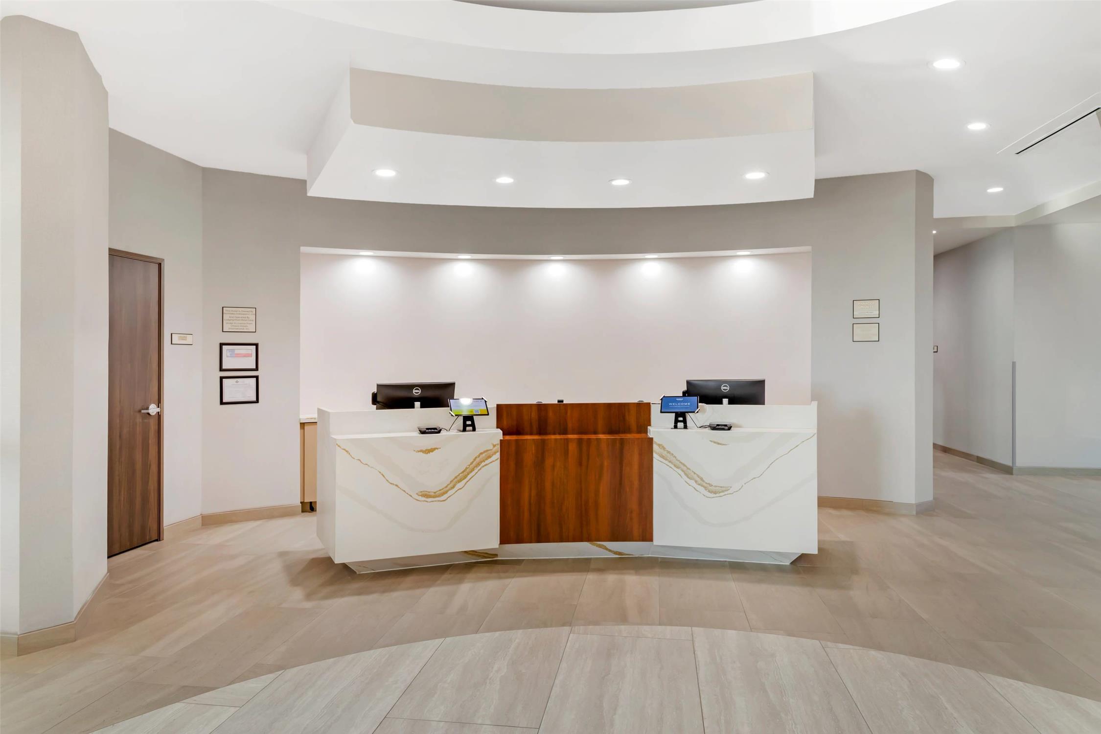 Cambria Hotel Northlake Conference Center - Roanoke 5/29