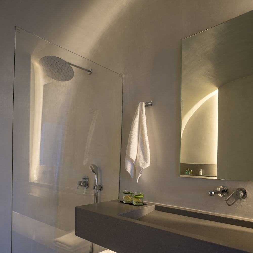 Echoes Luxury Suites By Canvas - Adults Only 49/50