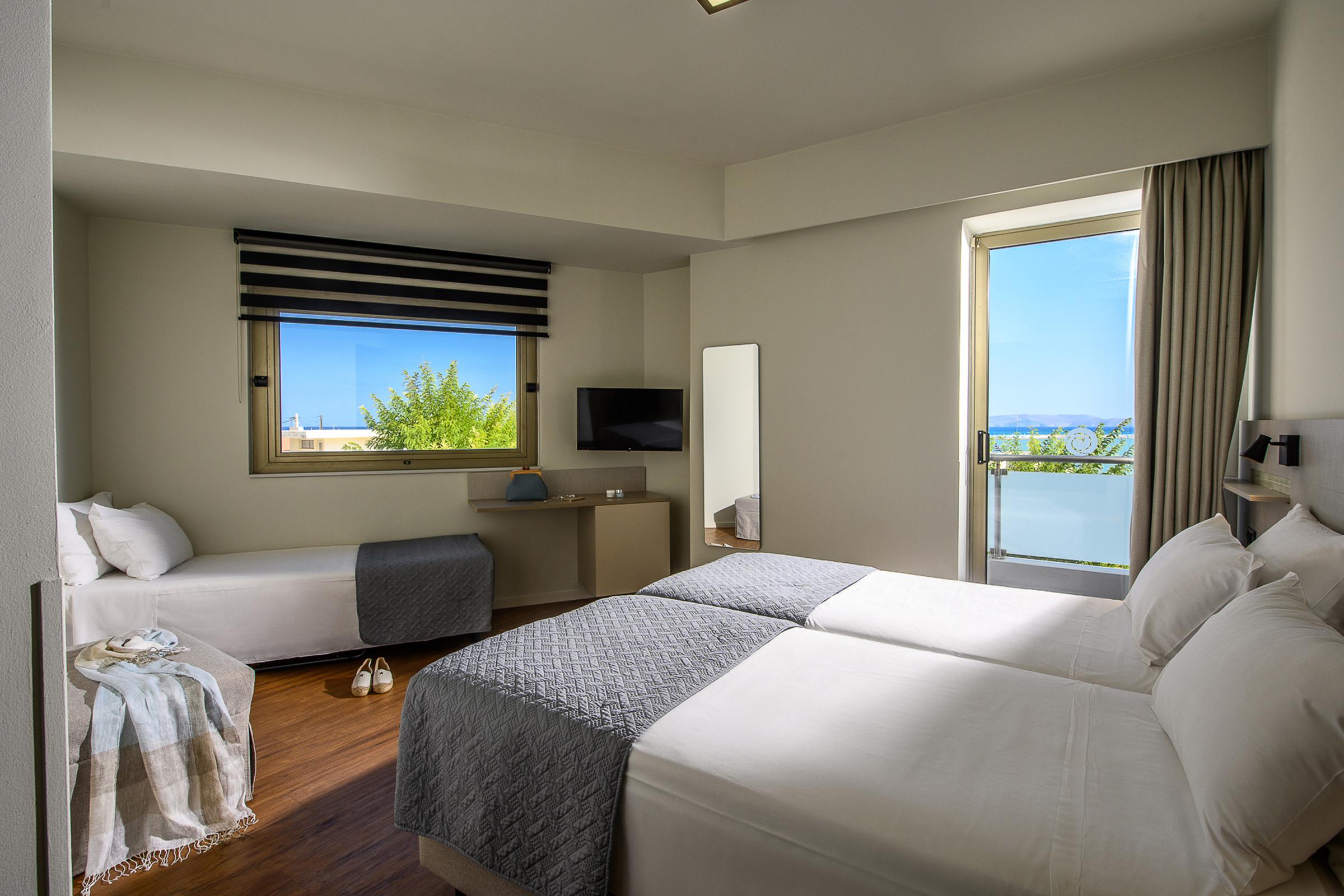 Standard, Triple, Sea View