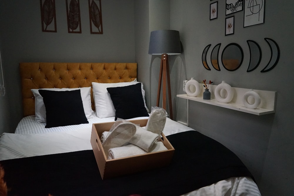 Nova Park Hotel and Suite 22/50