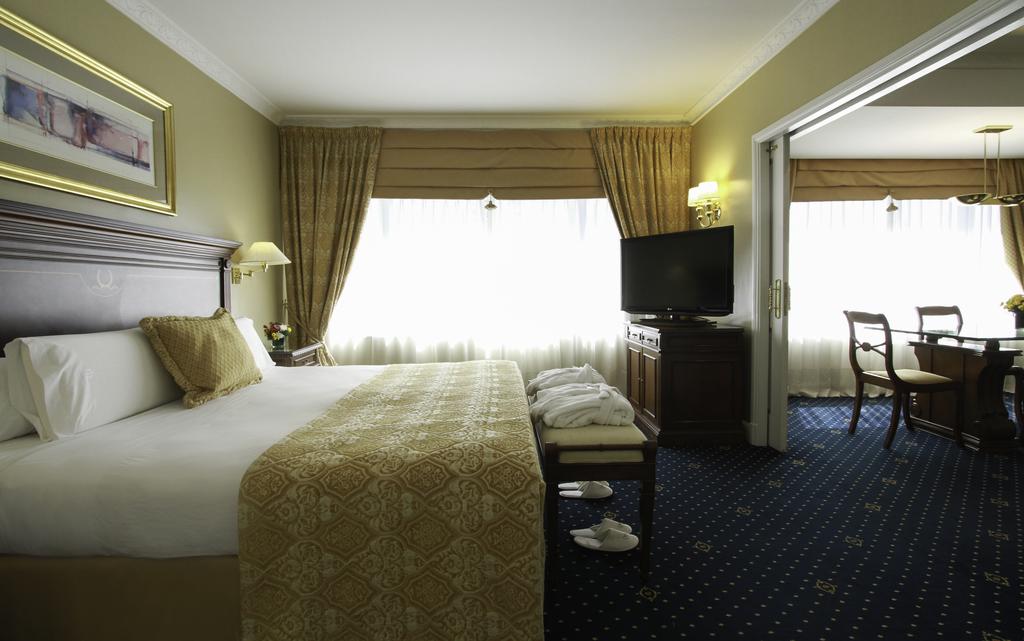 غرفة ديلوكس تنفيذية بسرير مزدوج، Hotel Emperador Buenos Aires 3/4