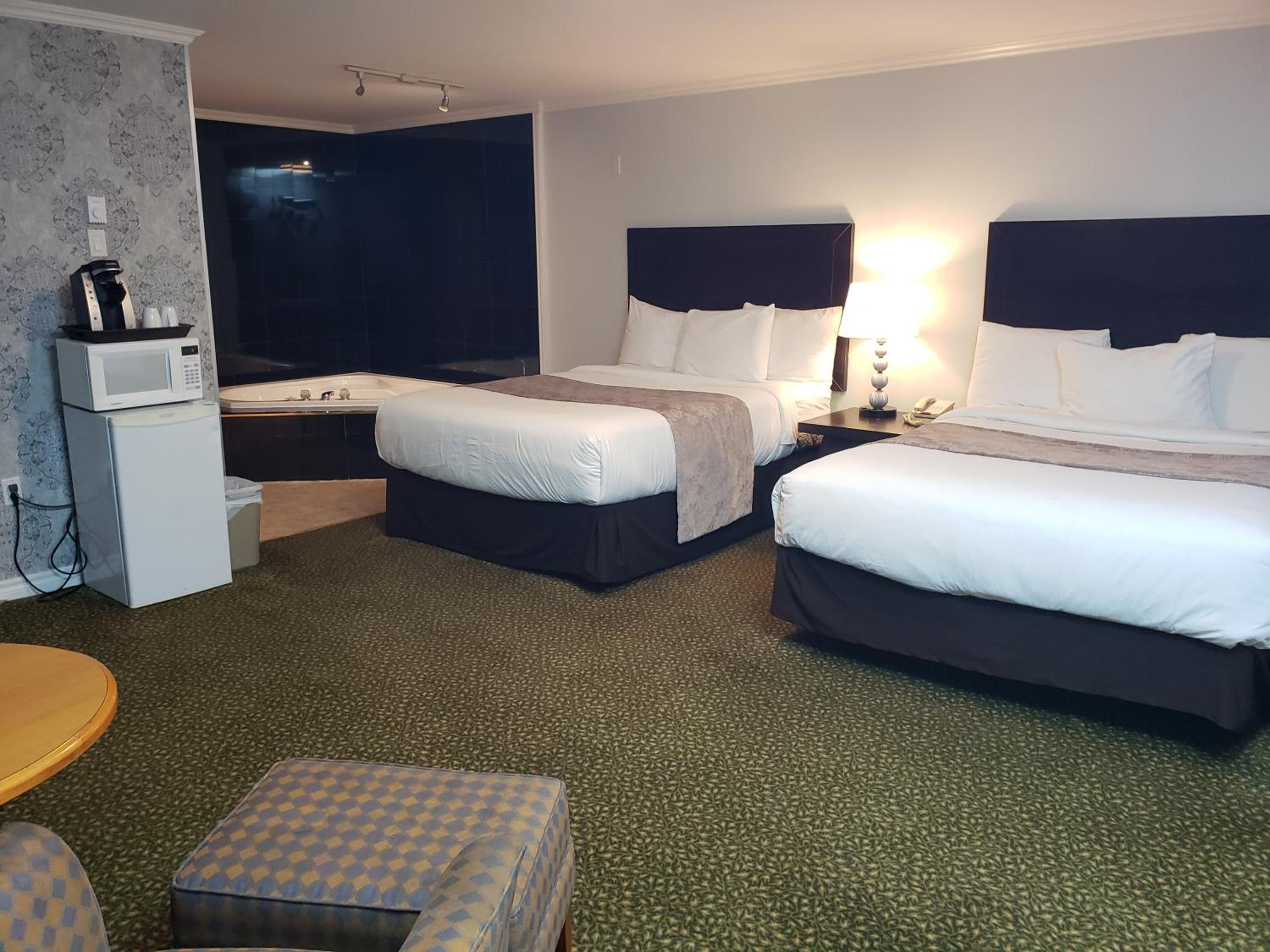 Regency Inn & Suites 12/33