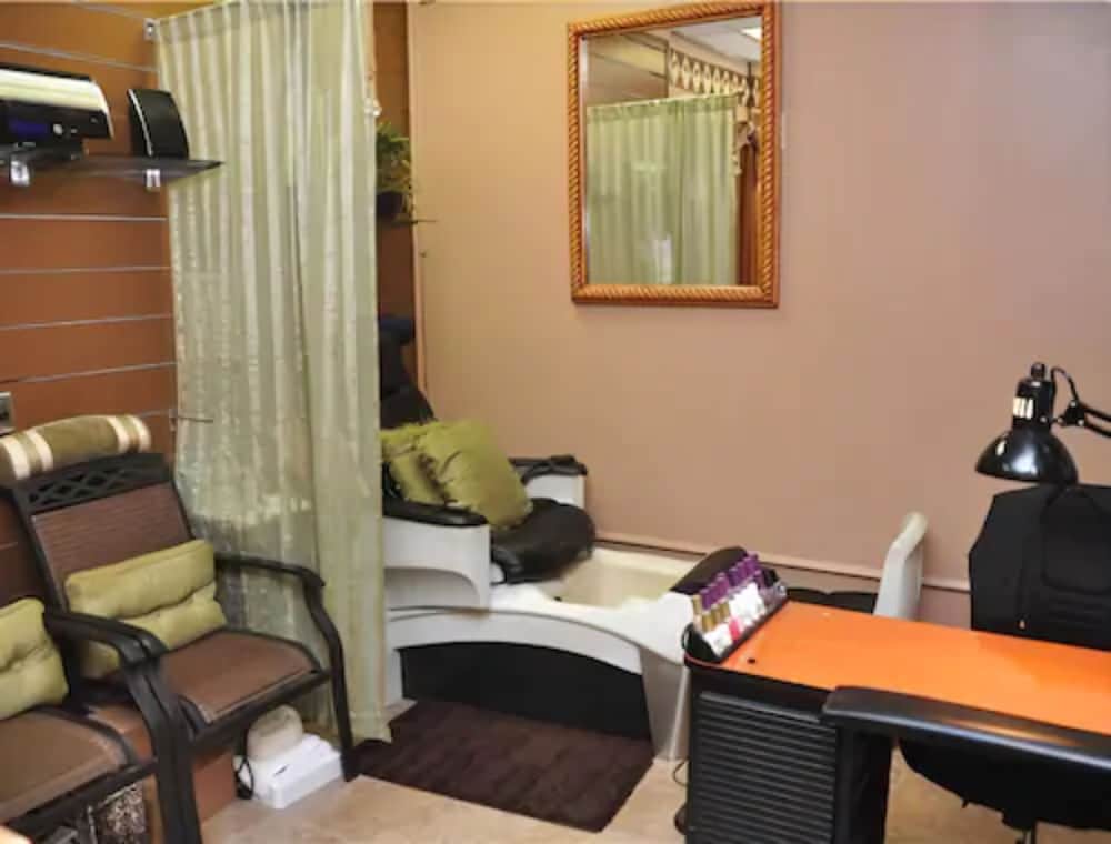 Palm Beach Shores Resort And Vacation Villas 16/19