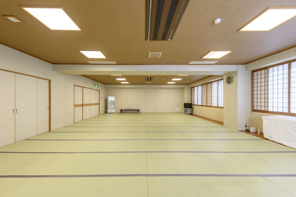 Hotel Tagawa 56/65