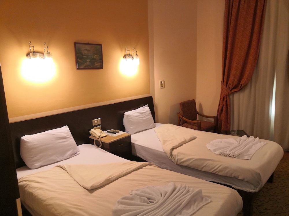 Standard, King Bed, Temple View