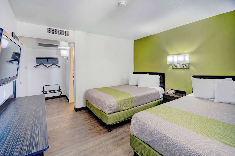 Motel6 Douglas, AZ 26/59
