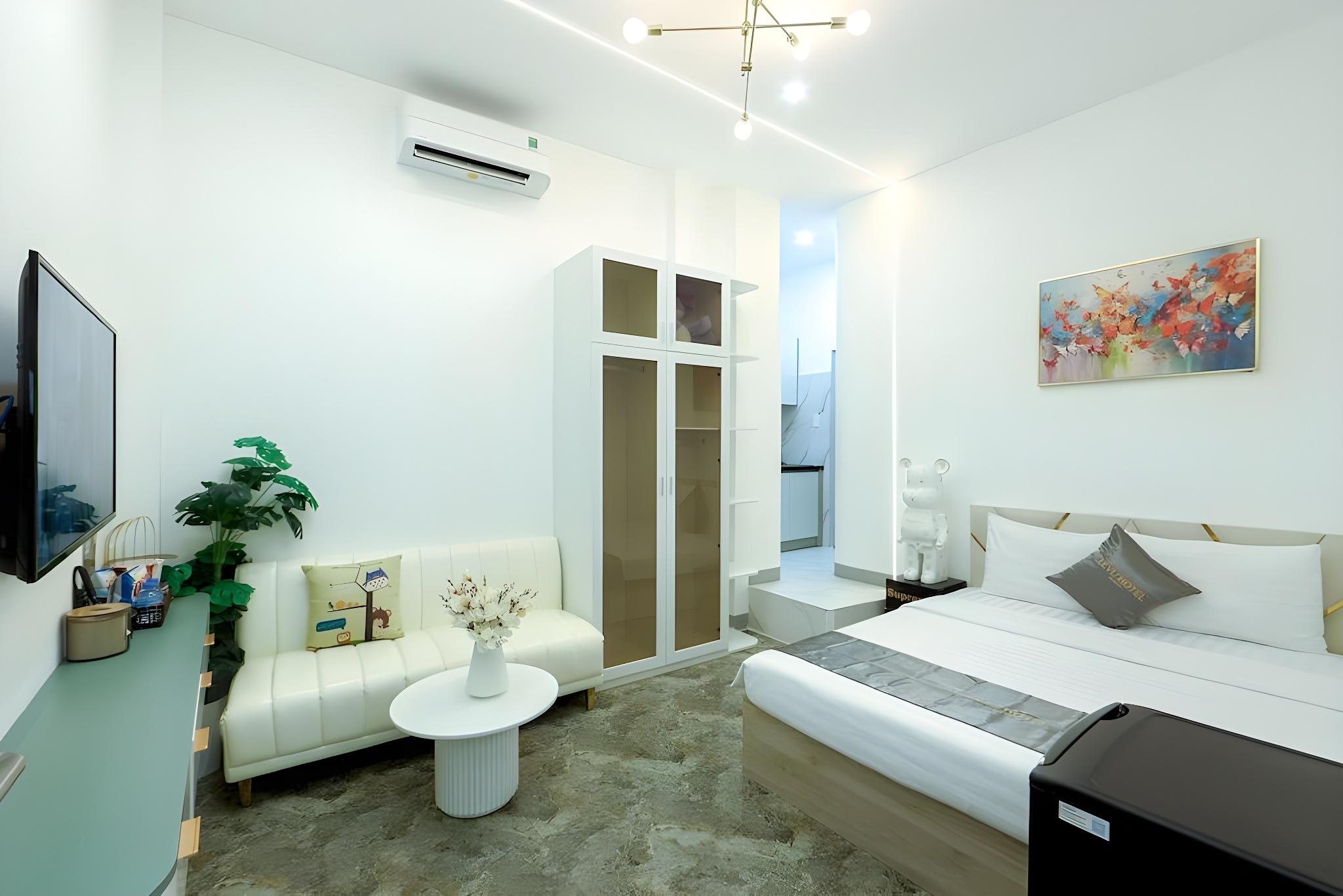 1 Bedroom, Deluxe, Studio, King Bed, No Window