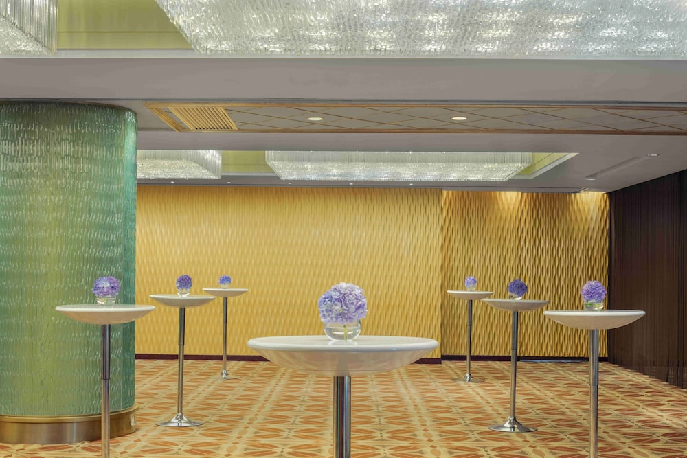 Radisson Blu Hotel Shanghai New World 6/71