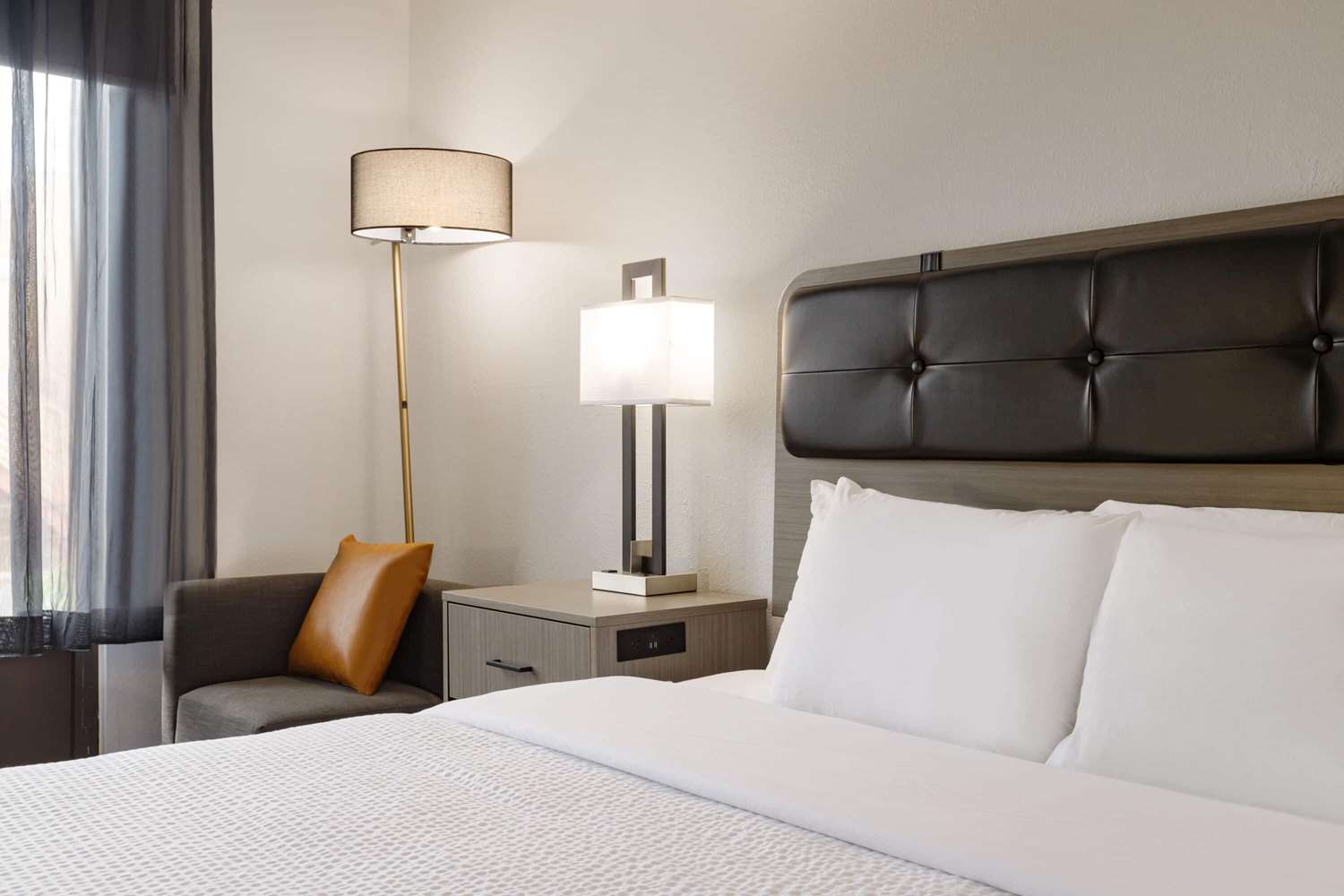La Quinta Inn & Suites by Wyndham Dothan 44/71