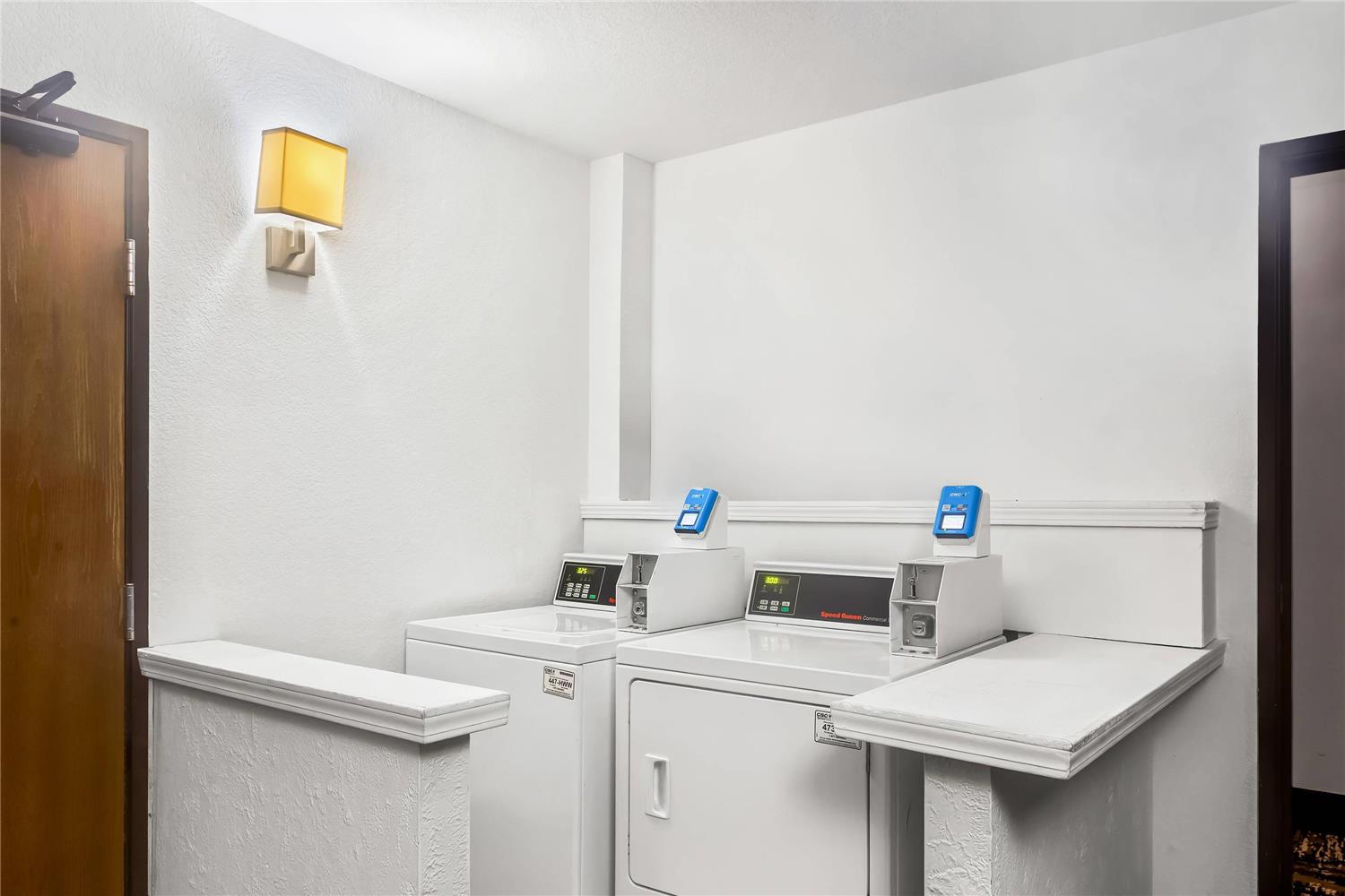 Quality Inn & Suites Howe - Sturgis 33/33