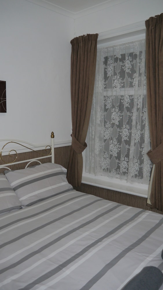 Hornby House Hotel 11/25